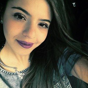 Meet your Posher, Caroline